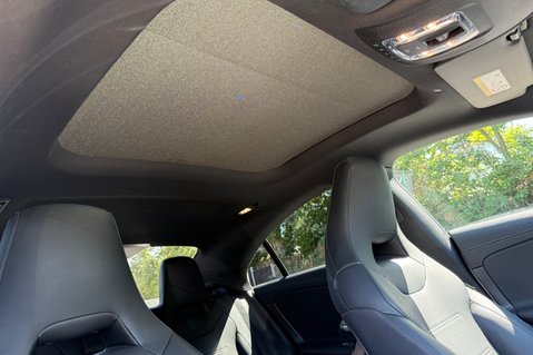 Mercedes-Benz CLA Class CLA 220 D AMG LINE PREMIUM PLUS - PANORAMIC ROOF 59