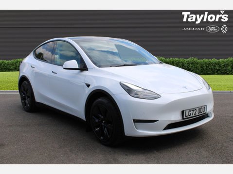 Tesla Model Y LONG RANGE AWD 9