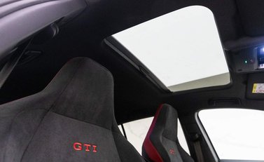 Volkswagen Golf GTI CLUBSPORT 45 TSI DSG 7