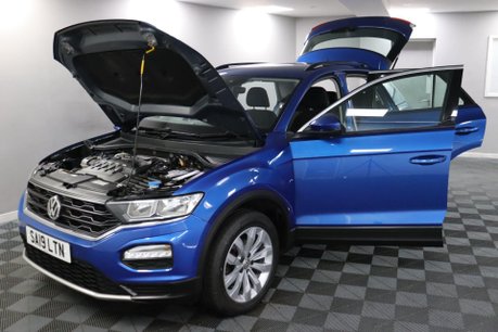 Volkswagen T-Roc SE TDI 16
