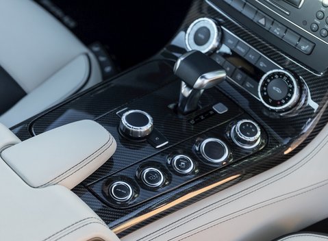 Mercedes-Benz SLS AMG 20