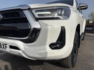 Toyota Hilux Invincible 4WD D-4D Double Cab Pickup 20