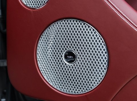 Bentley Bentayga Hybrid First Edition 29