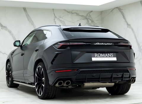 Lamborghini Urus 3