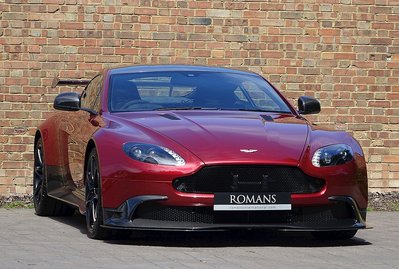 Aston Martin Vantage GT8 