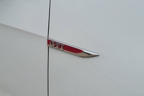 Volkswagen Golf GTI 12