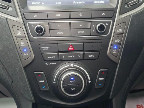 Hyundai SANTA FE 2.2 CRDi Blue Drive Premium SE Auto 4WD Euro 6 (s/s) 5dr (7 Seat) 33