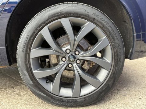 Land Rover Discovery Sport 1.5 P300e 12.2kWh R-Dynamic SE SUV 5dr Petrol Plug-in Hybrid Auto 4WD Euro 16