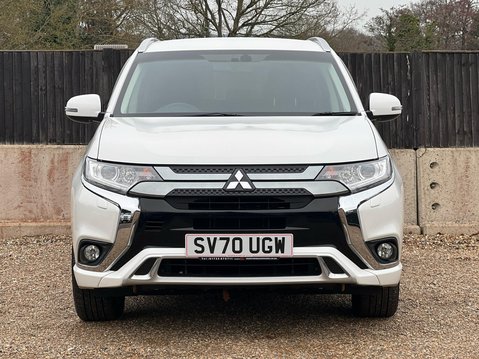 Mitsubishi Outlander PHEV DESIGN 7