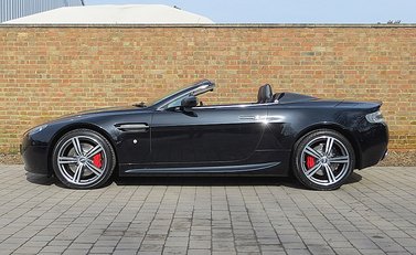 Aston Martin V8 Vantage N400 Roadster 5