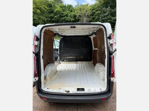 Ford Transit Custom 2.2 TDCi 270 Panel Van 5dr Diesel Manual L1 H1 (186 g/km, 123 bhp) 29