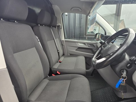 Volkswagen Transporter T30 TDI P/V STARTLINE 9