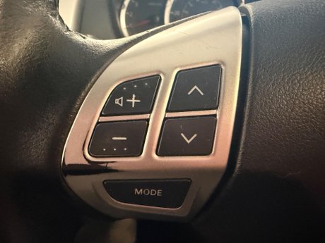 Mitsubishi L200 2.5 DI-D Barbarian Auto 4WD Euro 5 4dr (LB) 14