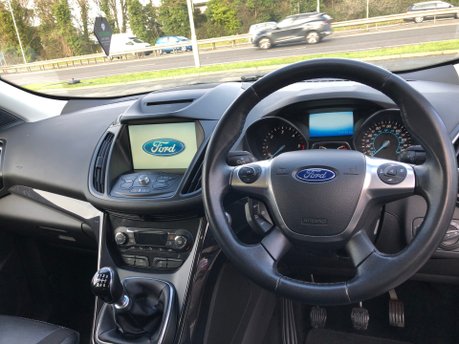 Ford Kuga TITANIUM 2.0 TDCI 4X4, 2 owners, good history, EURO 6 COMPLIANT, £195 tax 5