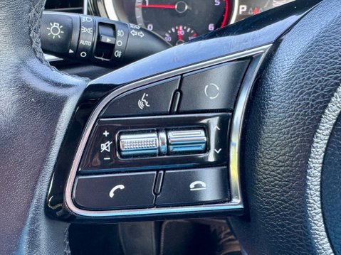 Kia Ceed CRDI 3 ISG 23