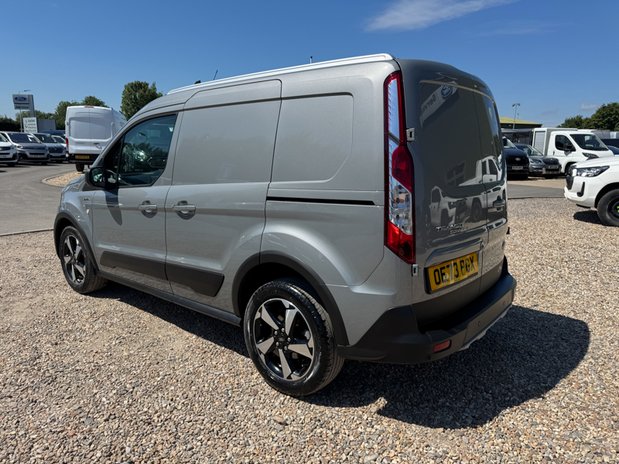 Ford Transit Connect SWB L1H1 [SOLD CR] Low Roof Active Air Con Alloys Sensors Cam EURO 6 NO VAT 10