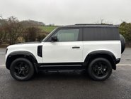 Land Rover Defender 90 D200 Hard Top MHEV 7