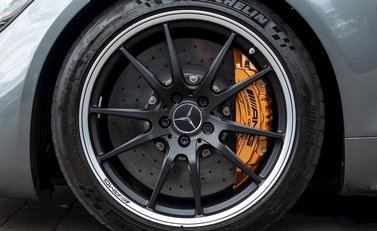 Mercedes-Benz Amg GT GT R 10