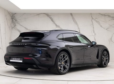 Porsche Taycan 4 CROSS TURISMO 24