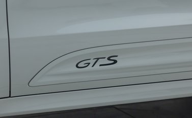 Porsche Macan GTS 31