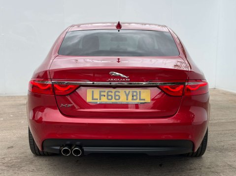 Jaguar XF 2.0 XF Portfolio D Auto 4dr 37