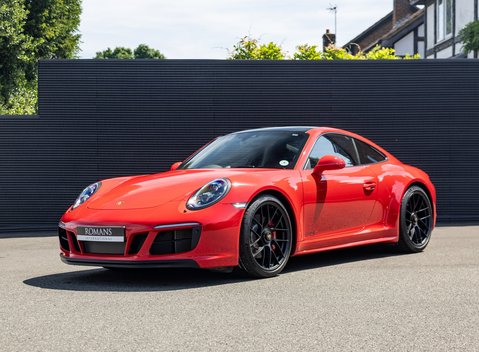 Porsche 911 Carrera 4 GTS (991.2) 2