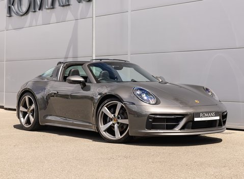 Porsche 911 Targa 4 (992) 2