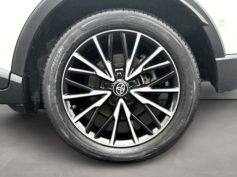 Toyota C-HR 1.8 Hybrid Excel 5dr CVT 13