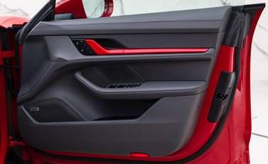 Porsche Taycan Turbo Cross Turismo 23