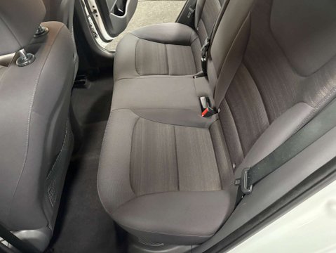 Hyundai IONIQ 1.6 IONIQ Premium FHEV Semi-Auto 5dr 42