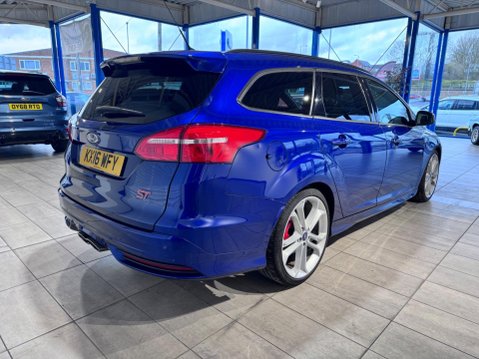Ford Focus 2.0 TDCi ST-3 Euro 6 (s/s) 5dr 3