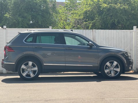 Volkswagen Tiguan 2.0 TSI SEL SUV 5dr Petrol DSG 4Motion Euro 6 (s/s) (190 ps) 6