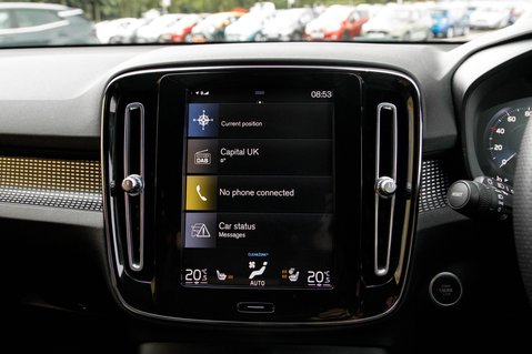 Volvo XC40 T3 R-DESIGN 21