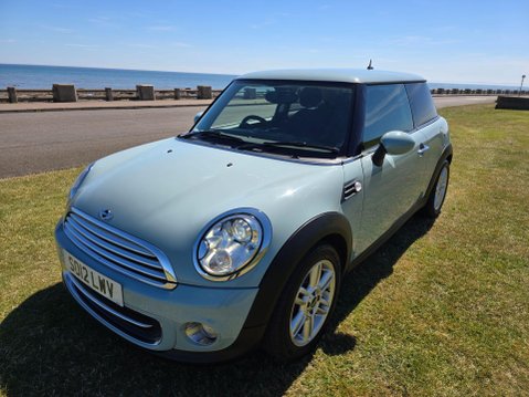 Mini Hatch 1.6 Cooper Steptronic Euro 5 3dr 7