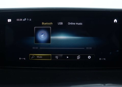 Mercedes-Benz EQC EQC 400 80kWh AMG Line (Premium) SUV 5dr Electric Auto 4MATIC (408 ps) 26