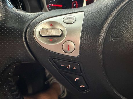 Nissan Juke 1.2 DIG-T N-Connecta Euro 6 (s/s) 5dr 13