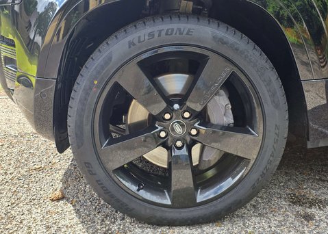 Land Rover Defender 2.0 Defender X-Dynamic HSE Auto 4WD 5dr 8
