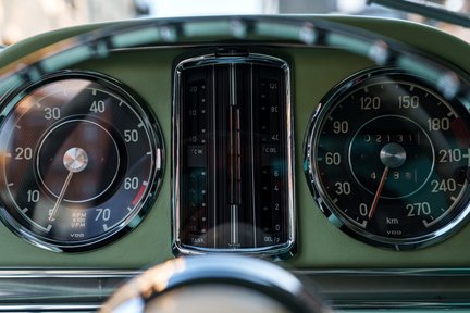 Mercedes-Benz SL Class 300SL Roadster 16