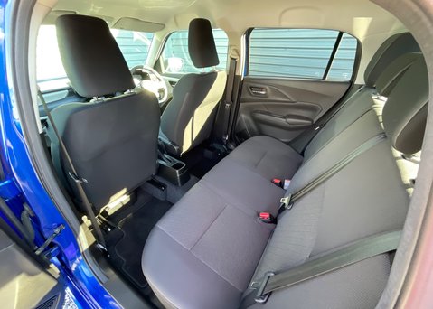 Suzuki Swift MOTION 18
