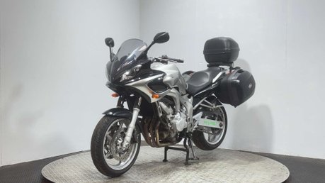 Yamaha FZ 600 2004 31K MOT RECENTLY SERVICED 600CC FULL LUGGAGE 5