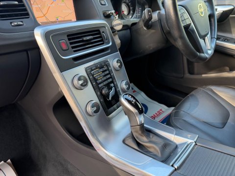 Volvo V60 2.0 T4 SE Nav Auto Euro 6 (s/s) 5dr 11
