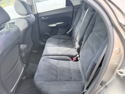 Honda Civic 1.8 ES I-VTEC 12