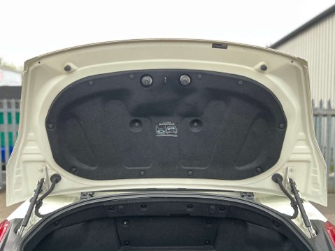 Nissan 370Z 3.7 370Z GT V6 2dr 39