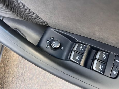 Audi Q3 2.0 TDI S line Plus S Tronic quattro Euro 6 (s/s) 5dr 42