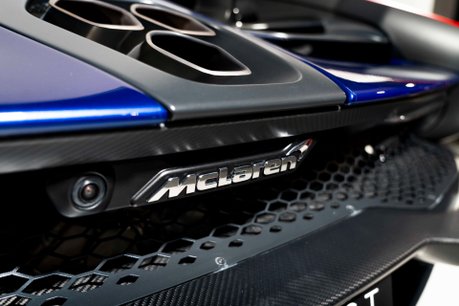 McLaren Senna 1 OWNER CAR. ELITE PAINTWORK. BOWERS & WILKINS. LIFT SYSTEM 33