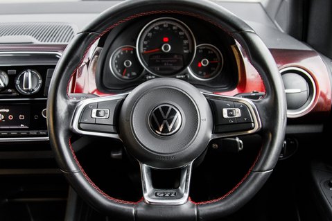 Volkswagen Up GTI 15