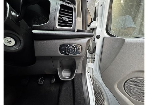 Ford Transit Custom 2.0 300 EcoBlue Limited Crew Van Double Cab 5dr Diesel Manual L1 H1 Euro 6 37