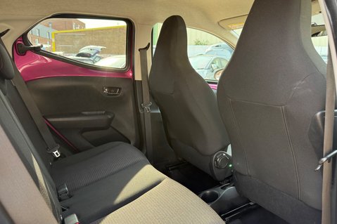Toyota Aygo VVT-I X-CITE.5 TOYOTA SERVICES.REVERSING CAMERA.A/C..1 PREVIOUS OWNER 21