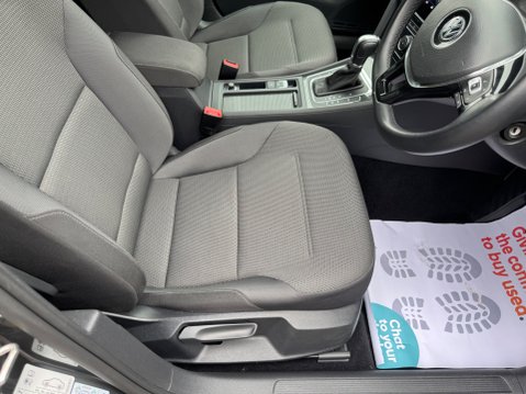 Volkswagen Golf MATCH TDI DSG 60