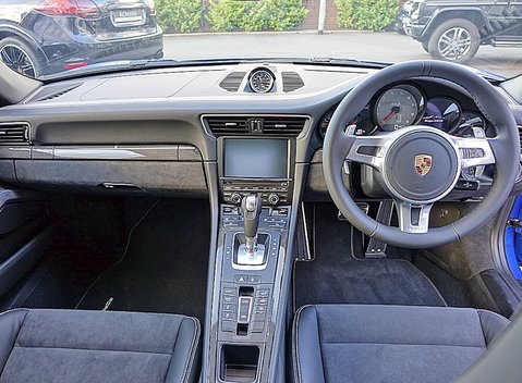 Porsche 911 (991) Targa 4 GTS 2